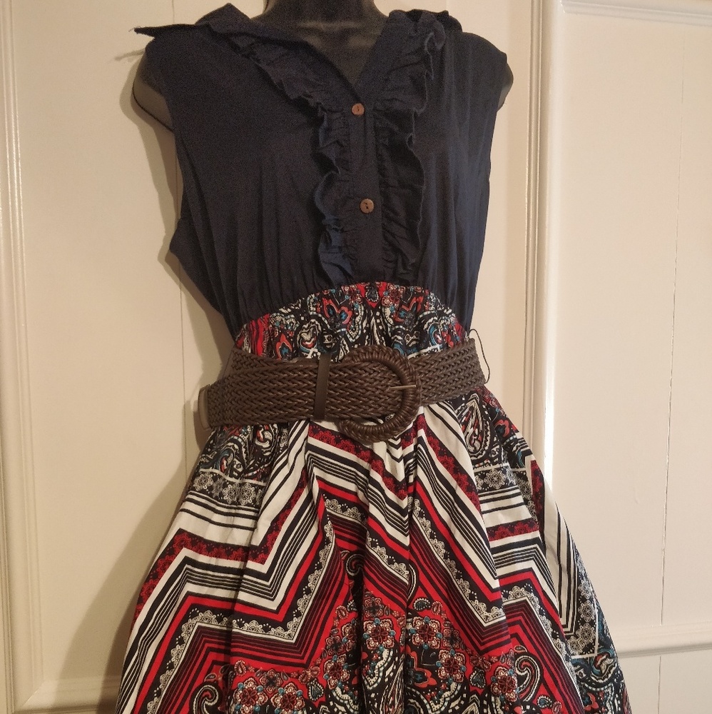 Sleeve less V-neck knee length dress